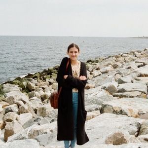 Meet your Posher, Emily